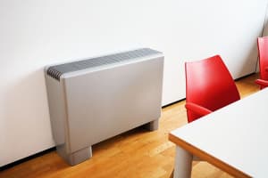Фанкойл напольный в корпусе Jaga Briza 22 H63 L110 T22, цвет 133, 2Р